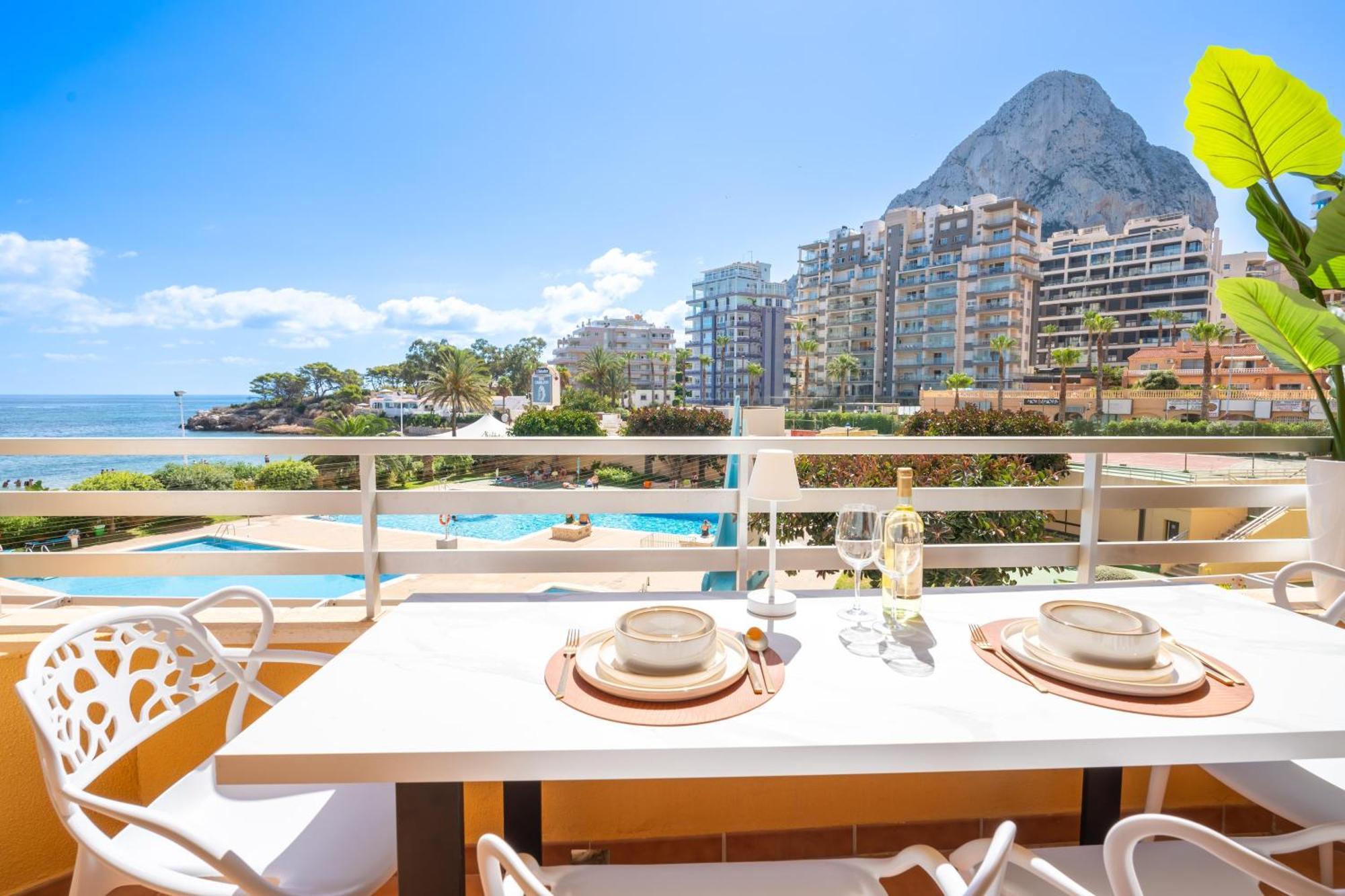 Voramar Calpe, * Calpe